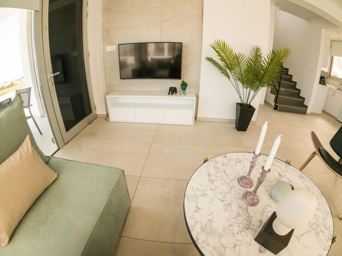 Imperial Jade Villas Gold Emerging Villas 2 بروتاراس المظهر الخارجي الصورة